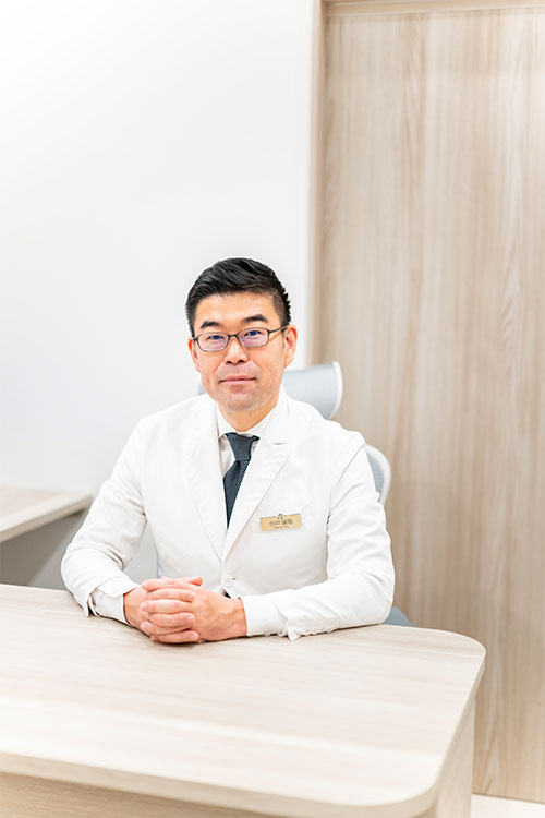 院長　小川 誠司